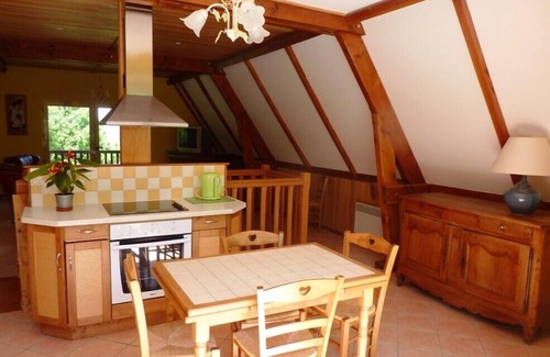 Loubressac Cottage | Gîte des MENOYRES 6 pers. avec piscine privée et jardin au calme