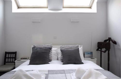 Marchmont Appartement | Quiet Ground Floor Mews Flat and parking