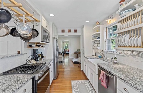 Wood River Junction Maison | Quiet haven near RI’s most beautiful beaches