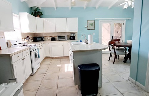 Estate Kingshill Villa | Quiet hillside villa with expansive sea, beach, and mountain views...