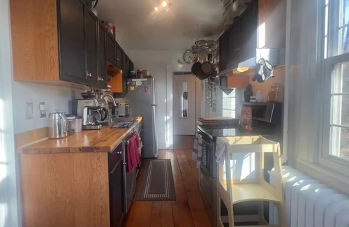 Beacon Maison | Quiet Historic Beacon Home with Garden - Quick Walk to Main St & DIA