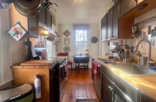 Beacon Maison | Quiet Historic Beacon Home with Garden - Quick Walk to Main St & DIA