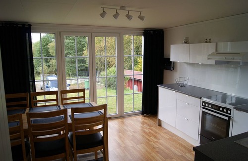 Vathult Maison | Quiet maison de vacances dans les bois au bord du lac