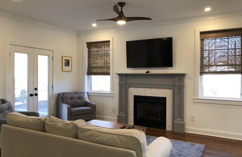 Town Bank Maison | Quiet Home in Cape May along the Bay