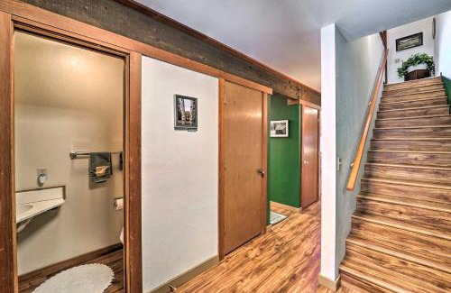 Graeagle Maison | Quiet Home with Graeagle Meadows Golf Course View!