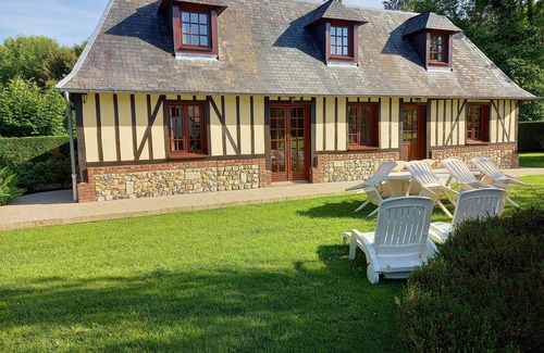 Fourneville Maison | Quiet house 9 km from Honfleur