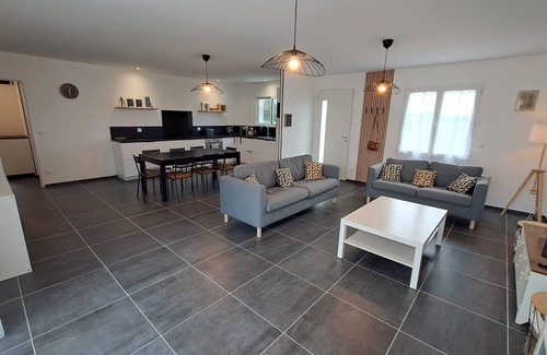 Salles-en-Toulon Maison | Quiet house near Vienne