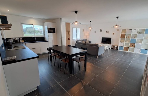 Salles-en-Toulon Maison | Quiet house near Vienne