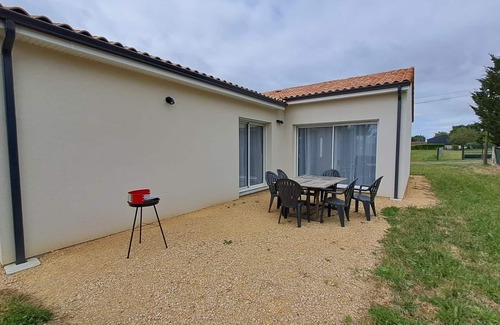 Salles-en-Toulon Maison | Quiet house near Vienne
