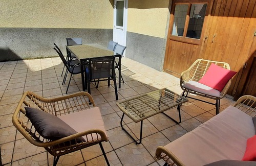 Vertaizon Maison | Quiet house with terrace, air-conditioned