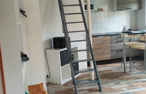 Riom Maison | Quiet, independent studio