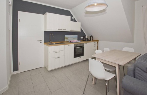 Putbus Appartement | Quiet location, beautiful landscape, close to the Baltic Sea - Ferienwohnung Liesi