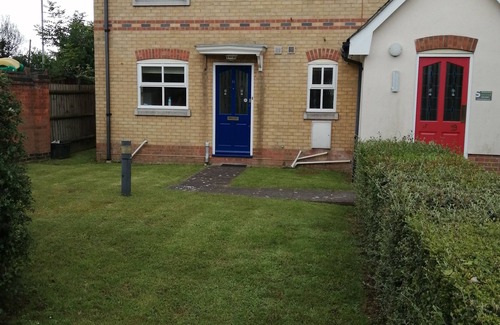 Wickford Appartement | Quiet Location, Private Parking, One Mile to Station.