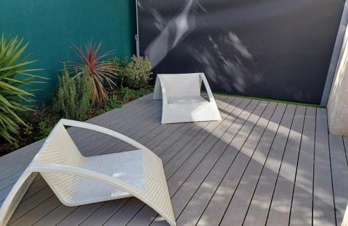 Juncasse - Argoulets Appartement | Quiet loft 7 min to Roseraie metro station