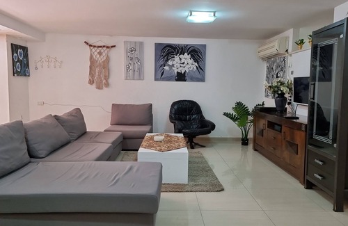 Tiberias Maison | Quiet lovely place