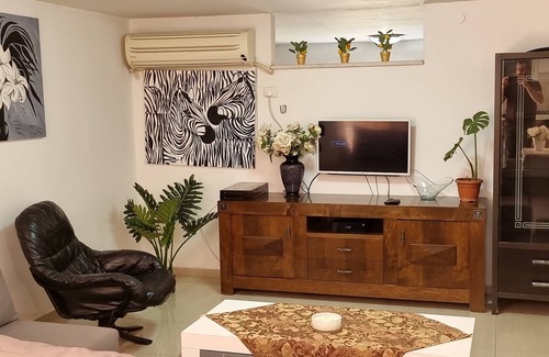 Tiberias Maison | Quiet lovely place