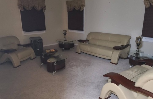 Willingboro Maison | Quiet neighborhood, cozy 3 bedroom 2 bath, short drive to Phila