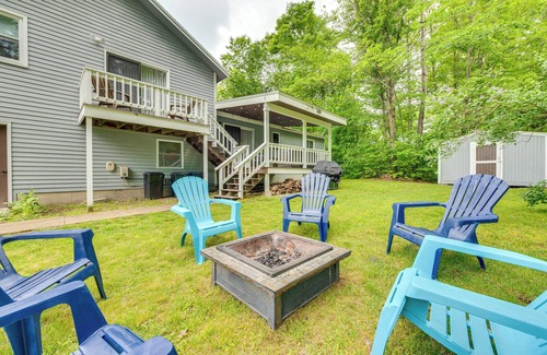 Locke Lake Colony Maison | Quiet New Hampshire Getaway w/ Game Room!