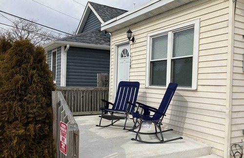 Seaside Heights Appartement | Quiet North End - Studio Unit, Super Private + Off Street Parking!