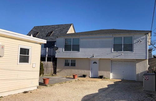 Seaside Heights Appartement | Quiet North End - Studio Unit, Super Private + Off Street Parking!