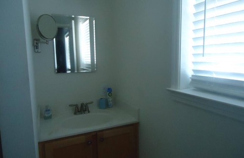 Barnegat Light Maison | QUIET OCEAN BLOCK HOME IN BARNEGAT LIGHT!