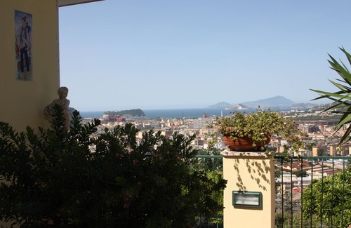 Naples Appartement | calme et panoramique appartement de deux pièces avec terrasse et wi-fi