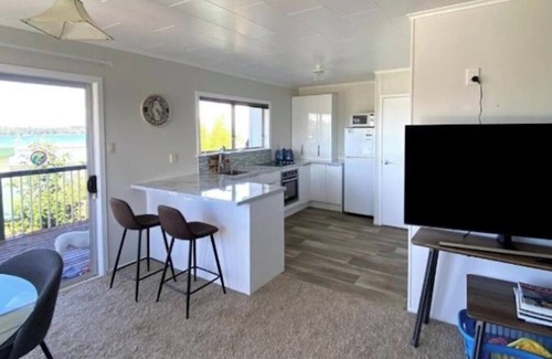 Katikati Maison | Quiet Paradise In Ongare Point