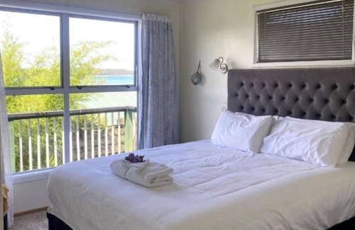 Katikati Maison | Quiet Paradise In Ongare Point