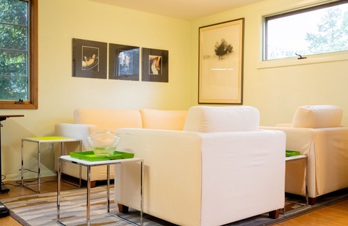 River Edge Appartement | Quiet place with easy access to high energy. NYC within 30 mins.