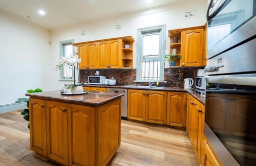 Strathfield Maison | Quiet Private Room In Strathfield 3min to Train Station G2 - ROOM ONLY