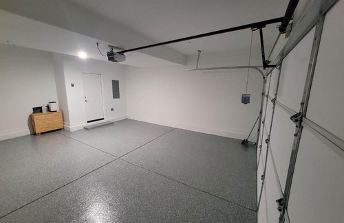 Chandler Maison | Quiet Private Room with Walk-in Closet, Pool, Grill