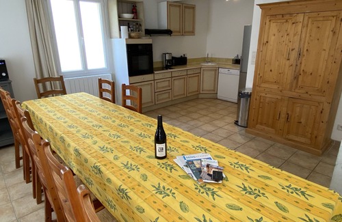 Seguret Maison | La Crupio, Propriété au Calme Avec Piscine Pivée Chauffée