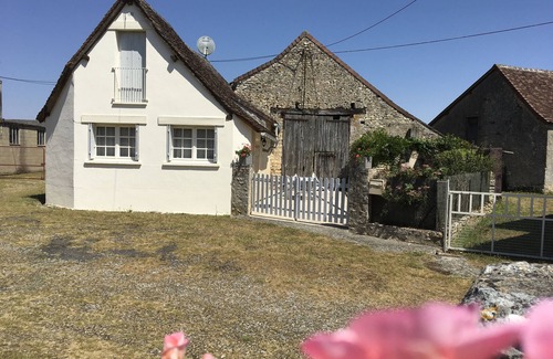 Vicq-sur-Gartempe Maison | Quiet, restful country house near Angles sur l'Anglin.