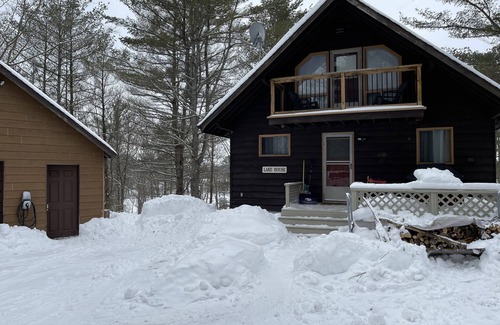 Havelock-Belmont-Methuen Cottage | Quiet Retreat for Nature Lovers - 4 Seasons, Pet Friendly, Secluded