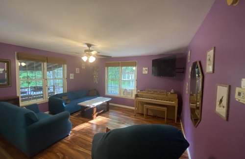 Caneadea Cabine | Quiet retreat in the woods, separate dwellings, perfect for gatherings!