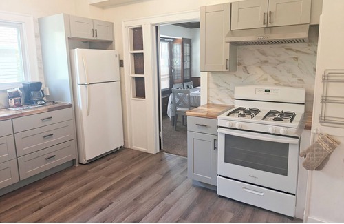 Cleveland Maison | Quiet second floor townhouse