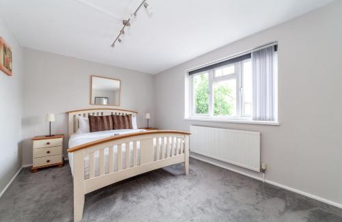 Edmonton Appartement | Quiet & Spacious 2BR Flat wGarden near Edmonton