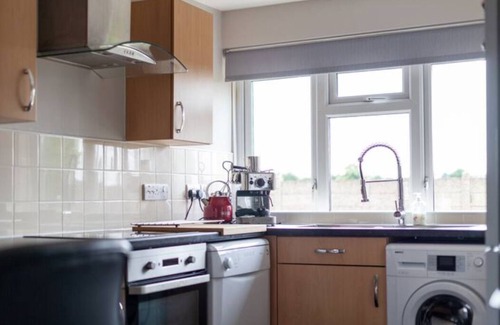 Edmonton Appartement | Quiet & Spacious 2BR Flat w/Garden near Edmonton
