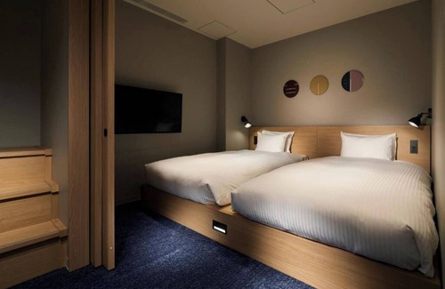 Shinjuku Hôtel | Quiet Stacked Bed Room at Affordable Hotel WiFi AC Gym laundromat Shinjuku