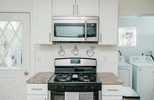 Brighton Heights Maison | Quiet Street/Minutes to Stadiums