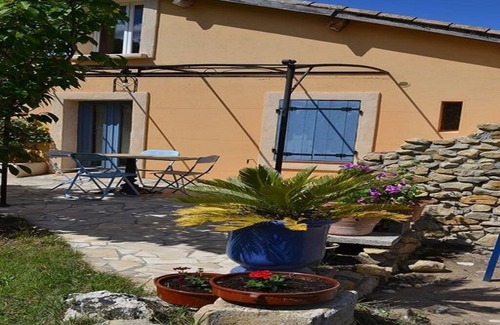 Sussargues Maison | STUDIO TRANQUILLE CAMPAGNE, MAISON CALME PISCINE PARTAGEE, AQUABIKE, JEUX ENFANT