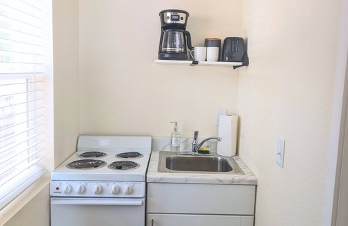 Colorado Springs Appartement | Quiet studio in amazing Colorado Springs with AC