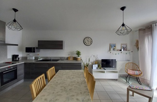 Saint-Pee-sur-Nivelle Appartement | T2 calme avec belle terrasse à St Pée sur Nivelle