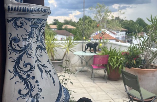 Bayonne Appartement | Appartement terrasse au calme dans un ecrin de verdure.