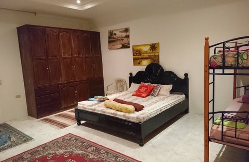 Rosales Villa | Villa calme de trois chambres à proximité de nombreux équipements