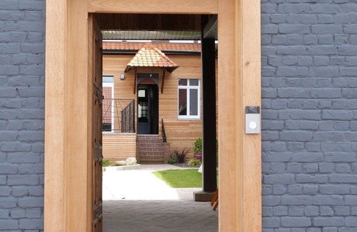 Ardres Maison | Maison de ville au calme proche des lacs - Spa/ Sauna / Douche extérieure