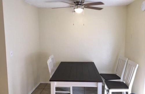 Lawton Maison | Quiet townhouse close to Fort Sill!