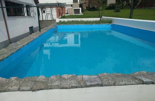 Santa Comba Dao Villa | Quiet villa with large garden and private pool, central Portugal