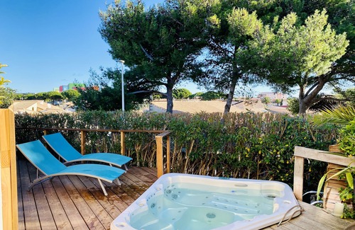 Gruissan Villa | Jacuzzi privé. Plage à 600m.