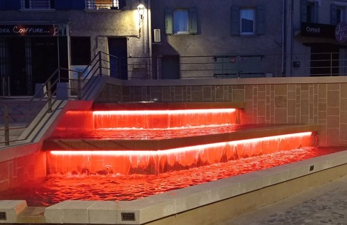 Vinon-sur-Verdon Maison | Maison de village au calme avec grande terrasse proche commerces et activités